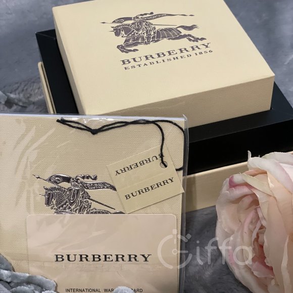 Burberry BU9207 CITY BEIGE BRAND NEW WACTCH - Picture 7 of 8